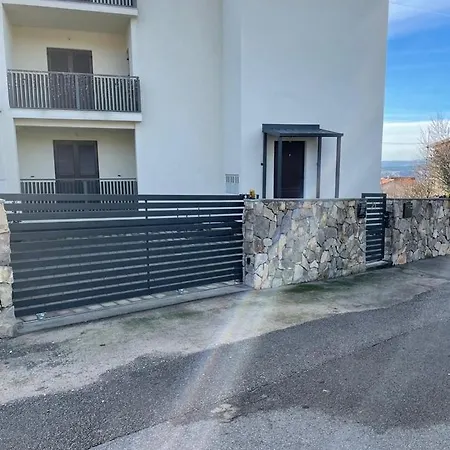 公寓 Appartments Sara