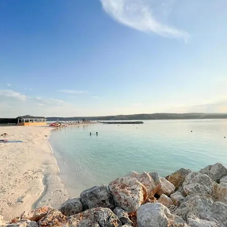 Appartments Sara 公寓 卓得诺沃