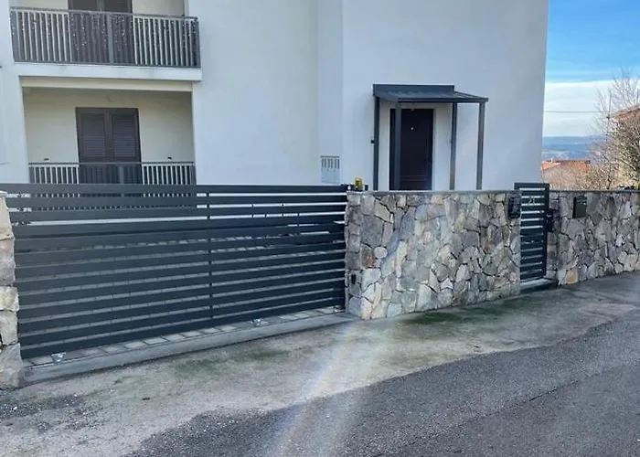 דירה Appartments Sara