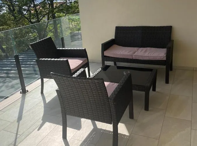 Apartamento Appartments Sara Jadranovo